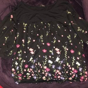 Black Flower print blouse (mid length sleeves)